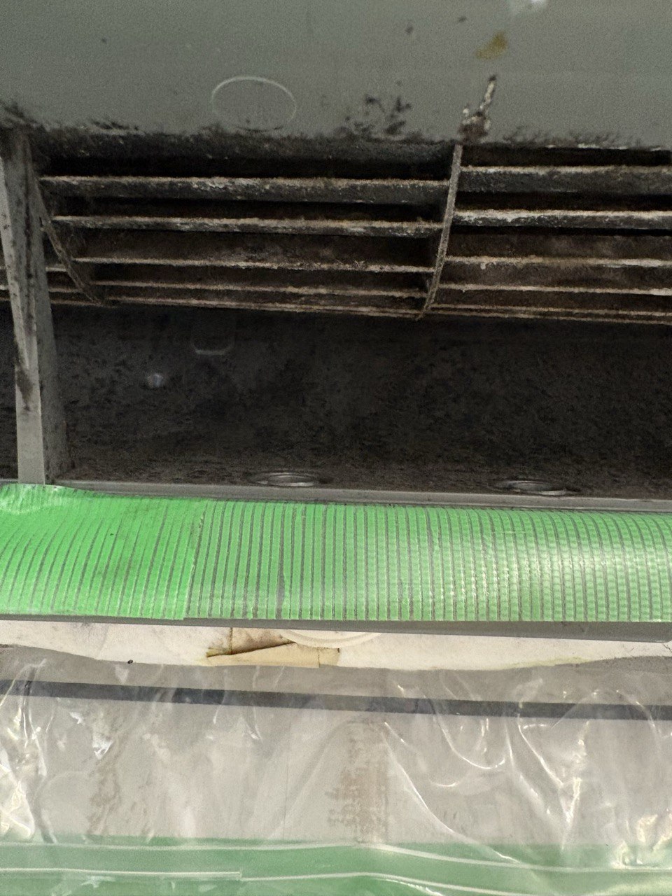 エアコン分解クリーニング前のファン部分